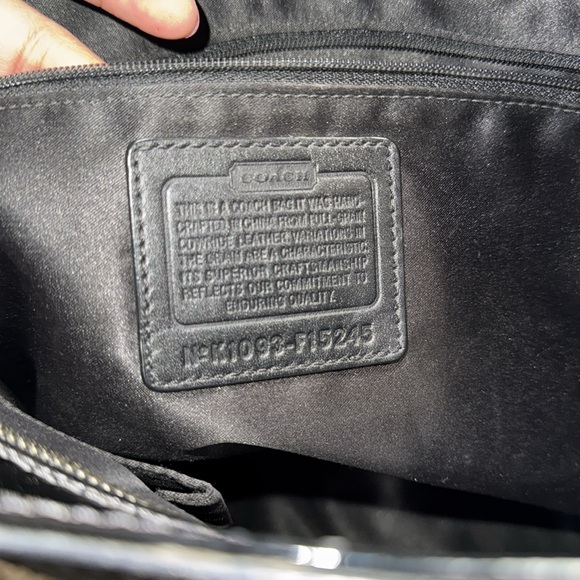 Coach Patent Tote with matching wristlet - Picture 4 of 7